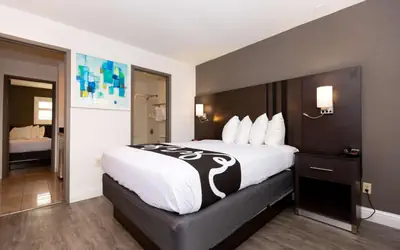 SureStay Hotel by Best Western Seaside Monterey