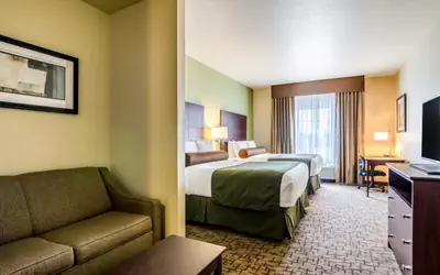 Cobblestone Hotel & Suites - McCook