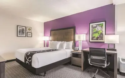 La Quinta by Wyndham Salem NH