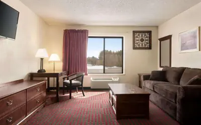 Days Inn by Wyndham Eagle River