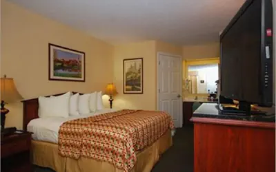 Quality Inn Decatur River City