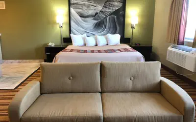 Super 8 by Wyndham S Jordan/Sandy/Slc Area