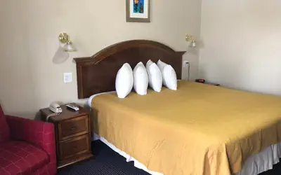 Knights Inn Harrisonville