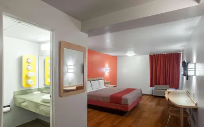 Motel 6-Oklahoma City, OK - South