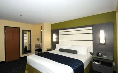 Best Western Antelope Inn & Suites