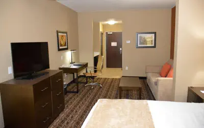 Best Western Plus Elmendorf Hotel San Antonio Hotel