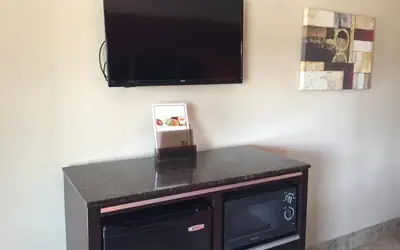 Harbor Inn & Suites Oceanside