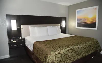 Days Inn by Wyndham Goose Creek