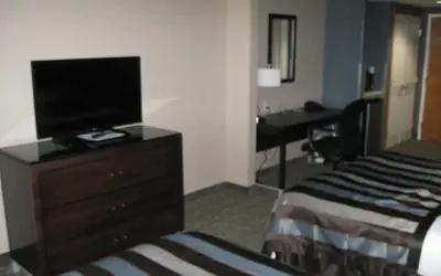 Wingate by Wyndham Fargo