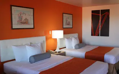 Howard Johnson by Wyndham Holbrook