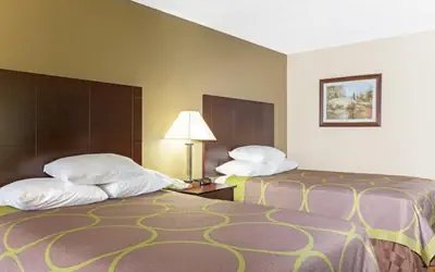 Super 8 by Wyndham Ruston