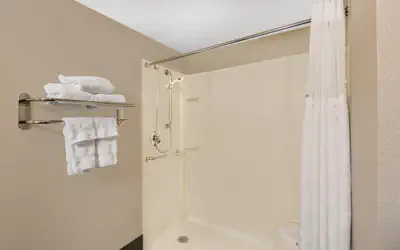 Clarion Inn Des Moines Airport