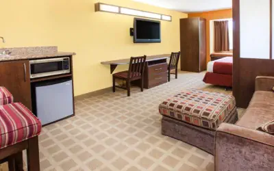 Spark by Hilton Stillwater