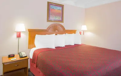 Days Inn by Wyndham Tallahassee University Center