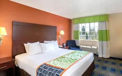 Days Inn by Wyndham Fremont