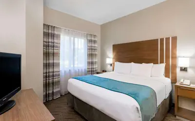 Hawthorn Extended Stay by Wyndham Naples