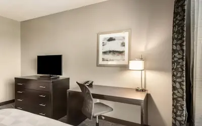 Holiday Inn & Suites Silicon Valley - Milpitas by IHG