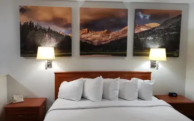 Days Inn by Wyndham Bishop