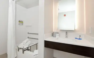 Holiday Inn Express & Suites Pueblo by IHG