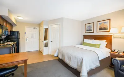 Candlewood Suites Pittsburgh-Cranberry by IHG