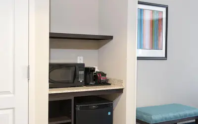 Holiday Inn Indianapolis Airport by IHG