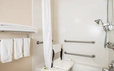 Holiday Inn Express & Suites Yosemite Park Area by IHG