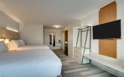 Holiday Inn Express & Suites Galesburg by IHG