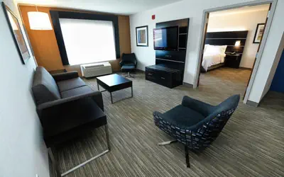 Holiday Inn Express Hotel & Suites Grand Forks by IHG