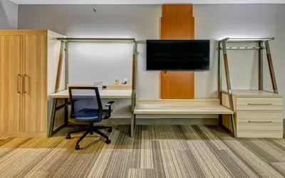 Holiday Inn Express Hotel & Suites London by IHG