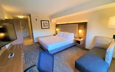 Holiday Inn Express Hotel & Suites Seattle North - Lynnwood by IHG