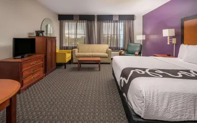 La Quinta by Wyndham Naples East (I-75)