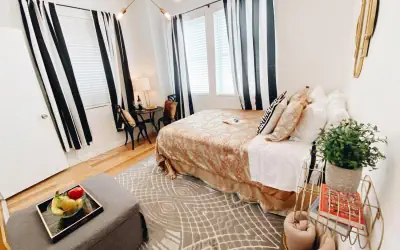 Nine20 Collins Apartments by Lowkl