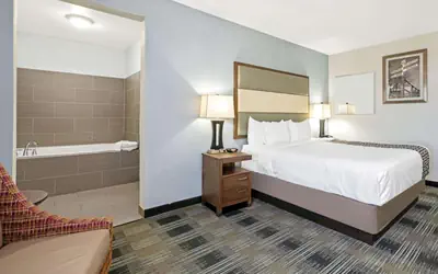 La Quinta by Wyndham Guthrie