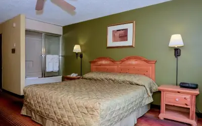 Rodeway Inn Huntington Station - Melville