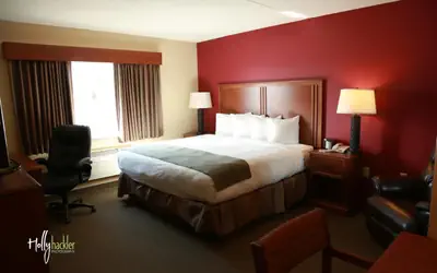 AmericInn by Wyndham McAlester