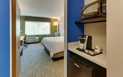 Holiday Inn Express & Suites - Roanoke – Civic Center