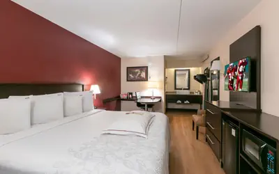 Red Roof Inn PLUS + Boston - Framingham