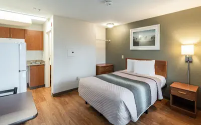 HomeTowne Studios by Red Roof Spokane - Valley