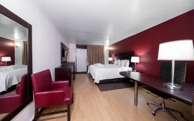 Red Roof Inn PLUS+ Huntsville – Madison