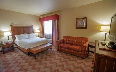 Best Western PLUS Cimarron Hotel & Suites