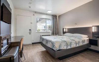 Motel 6-College Station, TX - Bryan