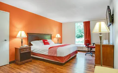 OYO Hotel Mona Lake Muskegon