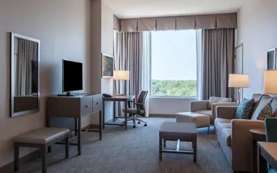 Holiday Inn Cleveland Clinic by IHG