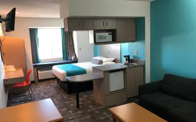 Red Lion Inn & Suites Elk Grove Village