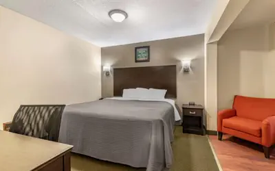 Rodeway Inn Lake George Outlets