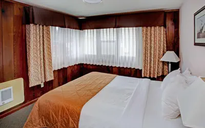 Clarion Inn Surfrider Resort