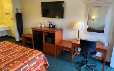 Country Hearth Inn-Union City