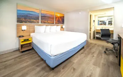 Days Inn by Wyndham Atlanta Stone Mountain