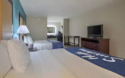 Days Inn by Wyndham Mobile I-65