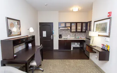 Staybridge Suites Bowling Green by IHG